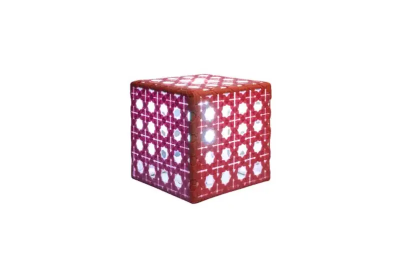 Cube-Light-M-RED-900x622-1.jpg